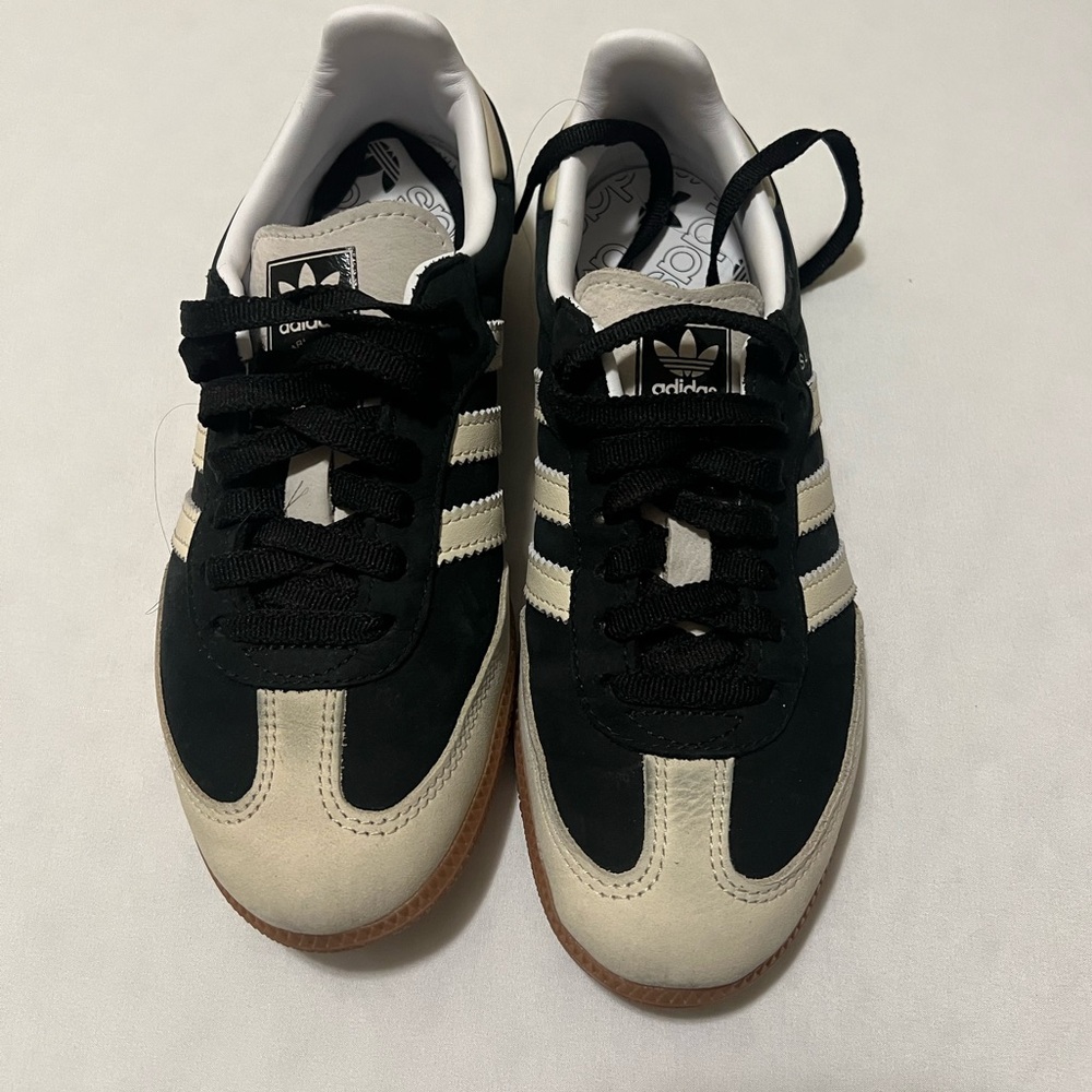 Adidas samba